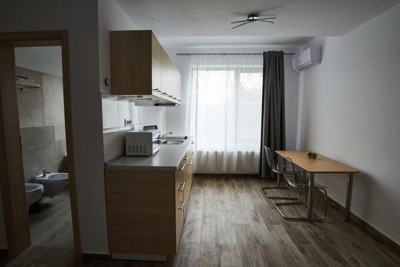 At Central Apartments 布加勒斯特 外观 照片