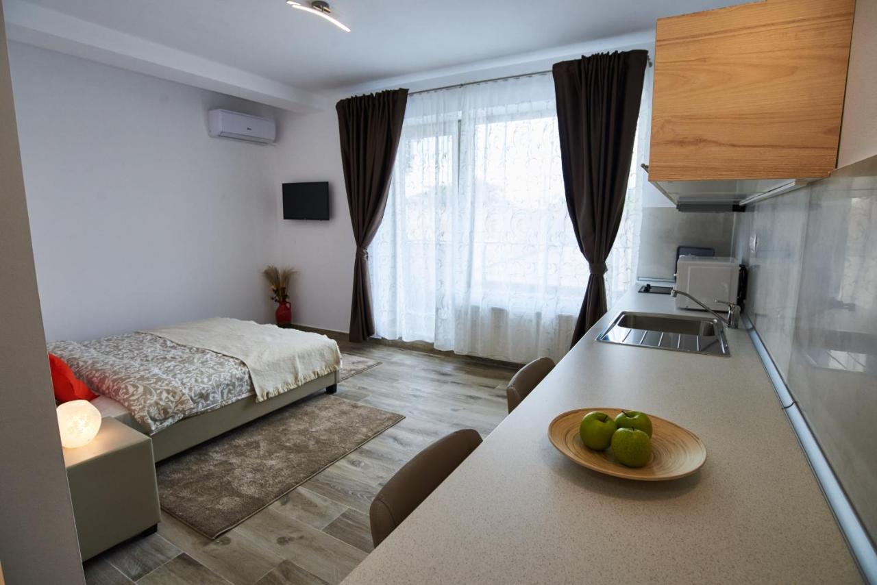 At Central Apartments 布加勒斯特 外观 照片